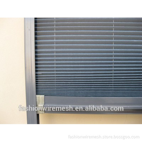 Folding window screen